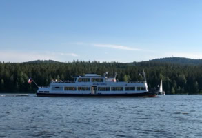 Lake tourism at Lake Lipno